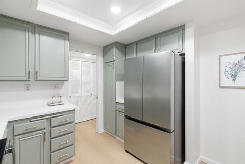 Tiny photo for 1334 Greenwich Court, San Jose, CA 95125 (MLS # ML82037520)