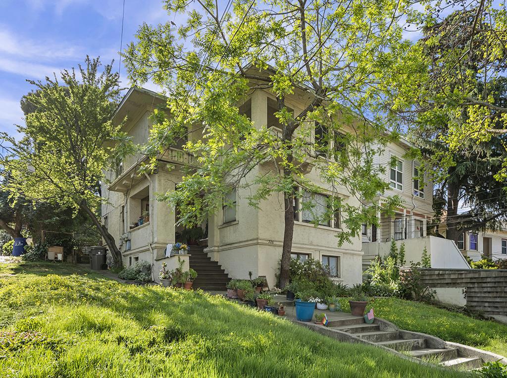 326 Athol Avenue