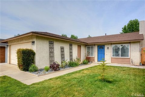 Photo of 8664 Oak Dr, Rancho Cucamonga, CA 91730 (MLS # IV26022426)