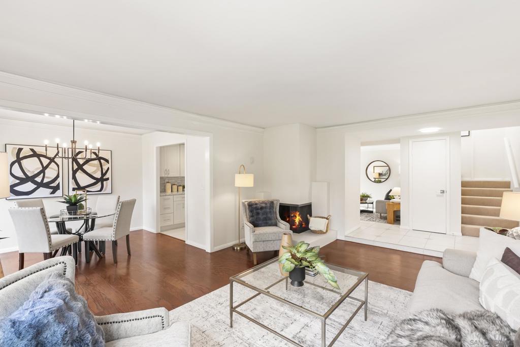 8871 Caminito Primavera