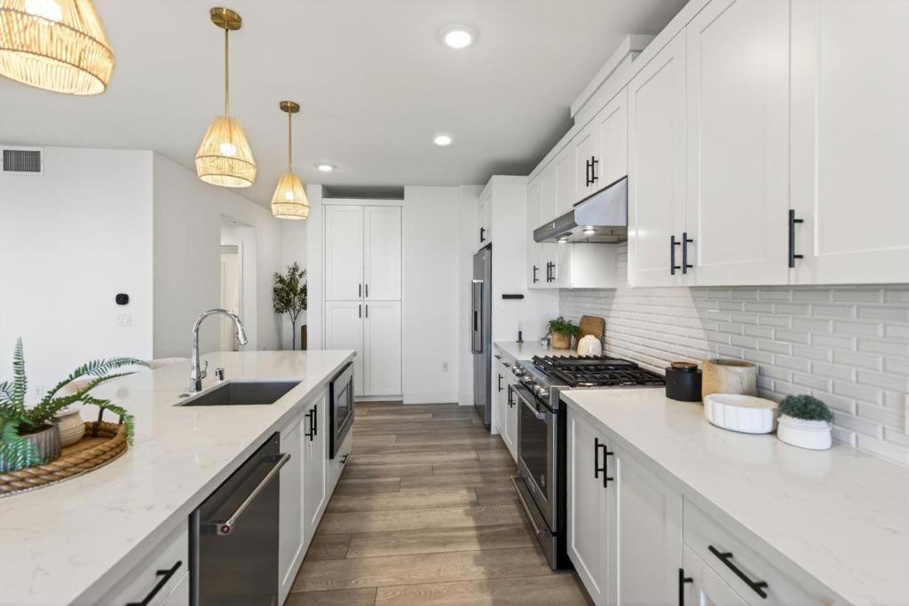 3578 Rambla Place 403