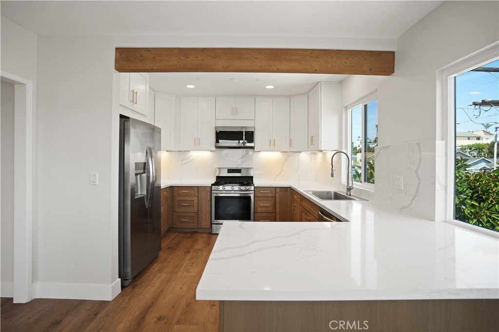 33892 Violet Lantern Street B