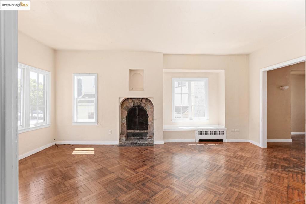 Properties 3 2441 Carleton Street