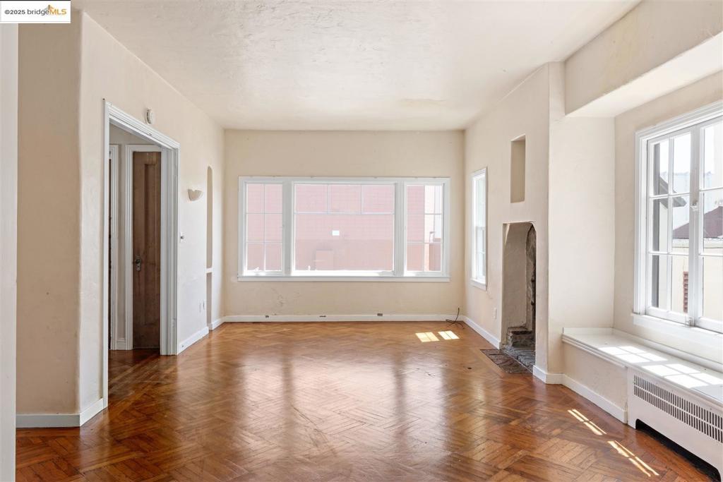 Properties 2 2441 Carleton Street