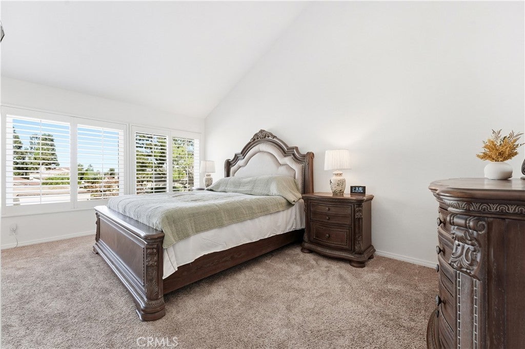 5504 E Vista Del Rio