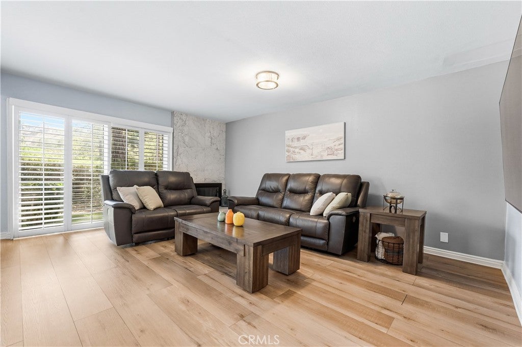 5504 E Vista Del Rio