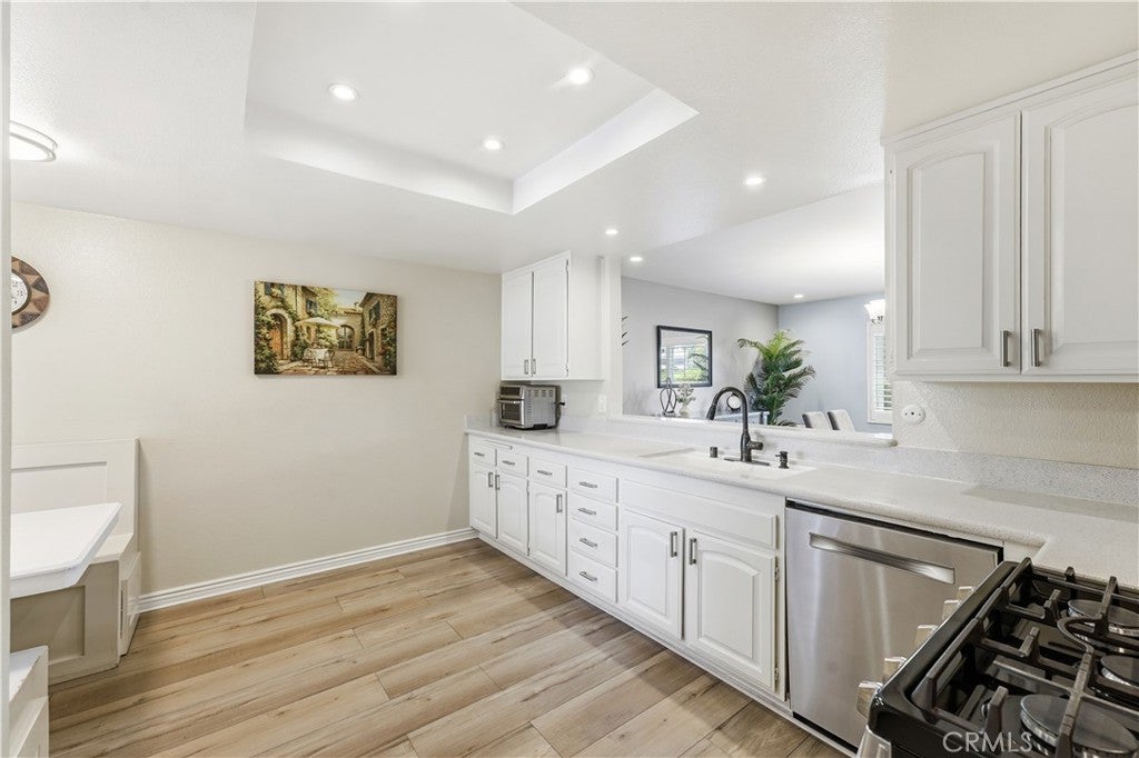 5504 E Vista Del Rio