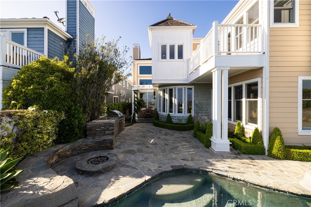 Castaways (CAST) - Residential