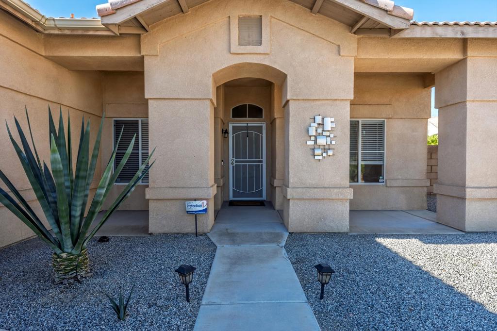 69572 Ridgeway Avenue