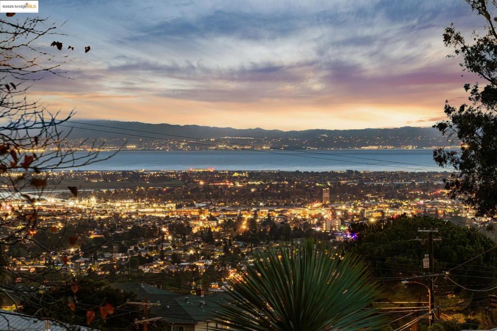 OAKMORE - Residential