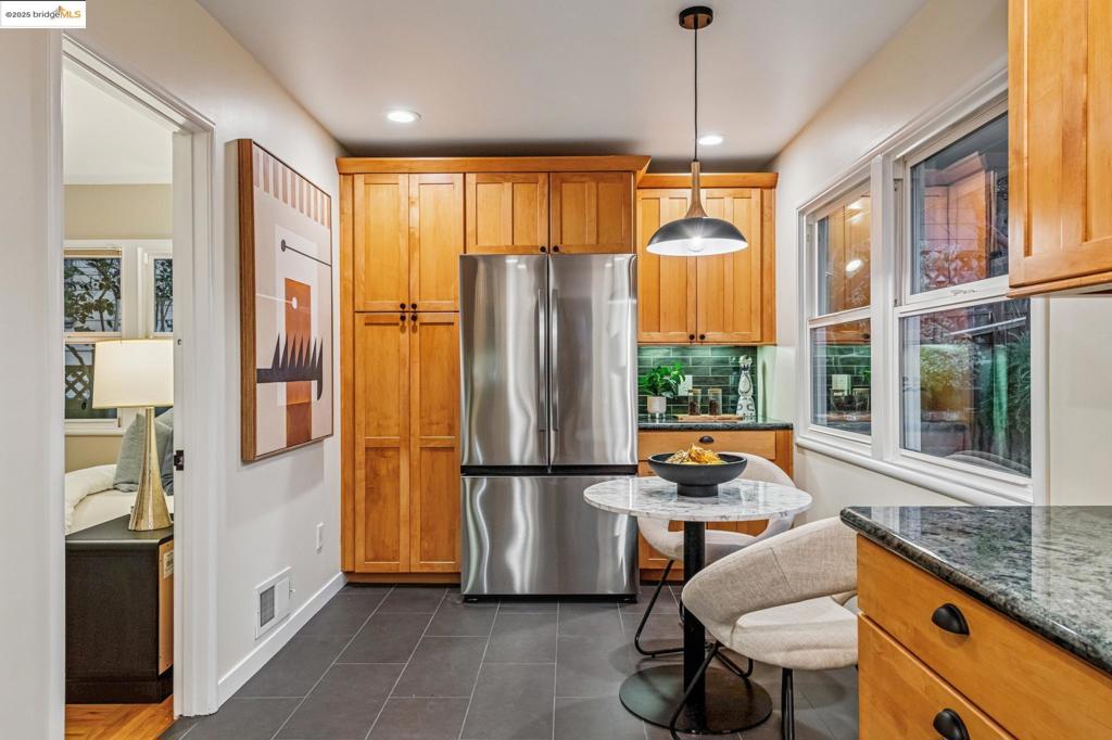 OAKMORE - Residential