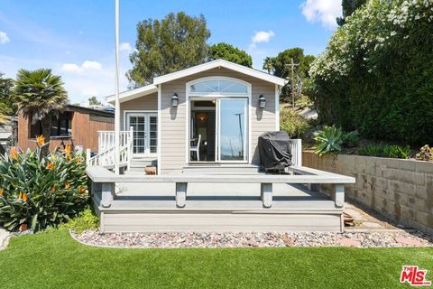 Photo of 31 Paradise Cove, Malibu, CA 90265 (MLS # 26796439)