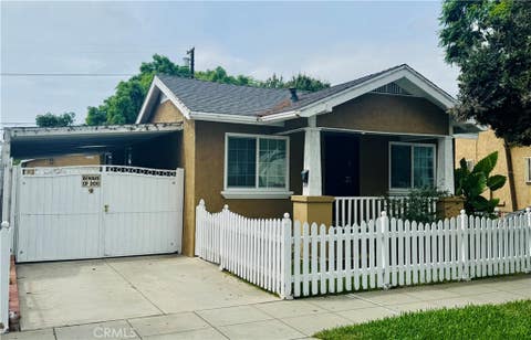 Photo of 24 W 52nd ST, Long Beach, CA 90805 (MLS # PW26178055)