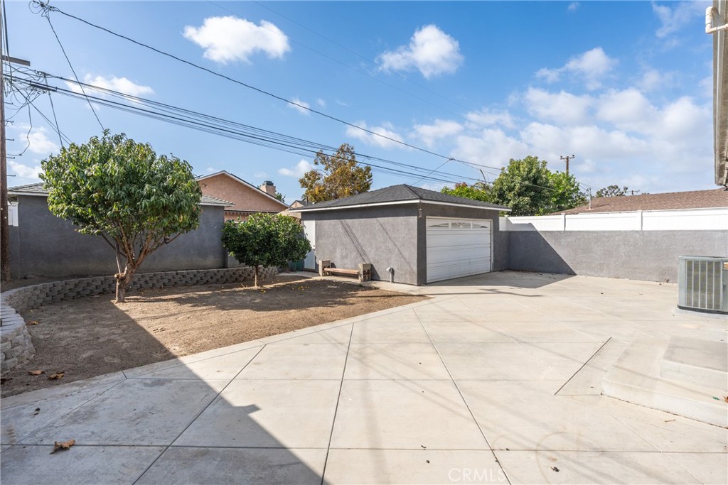 Lakewood Park/South of Del Amo (LSD) - Residential