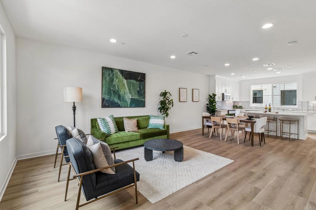 2572 Delphinium Lane