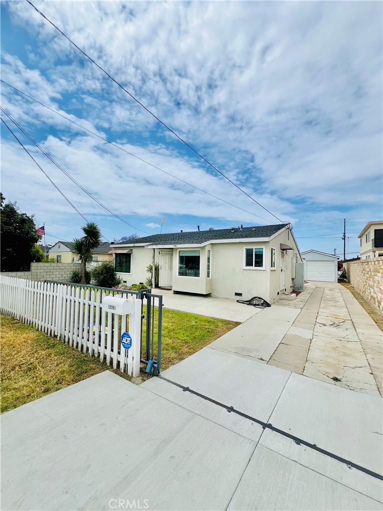 12781 Louise St.