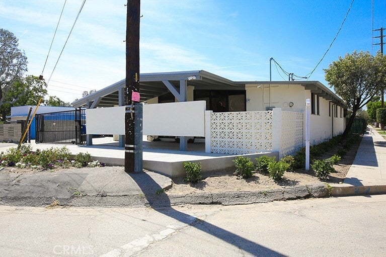 11100 Sheldon St
