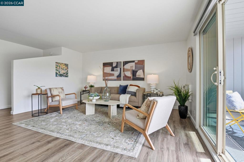 2087 Ascot Dr DR 124, Moraga CA 94556
