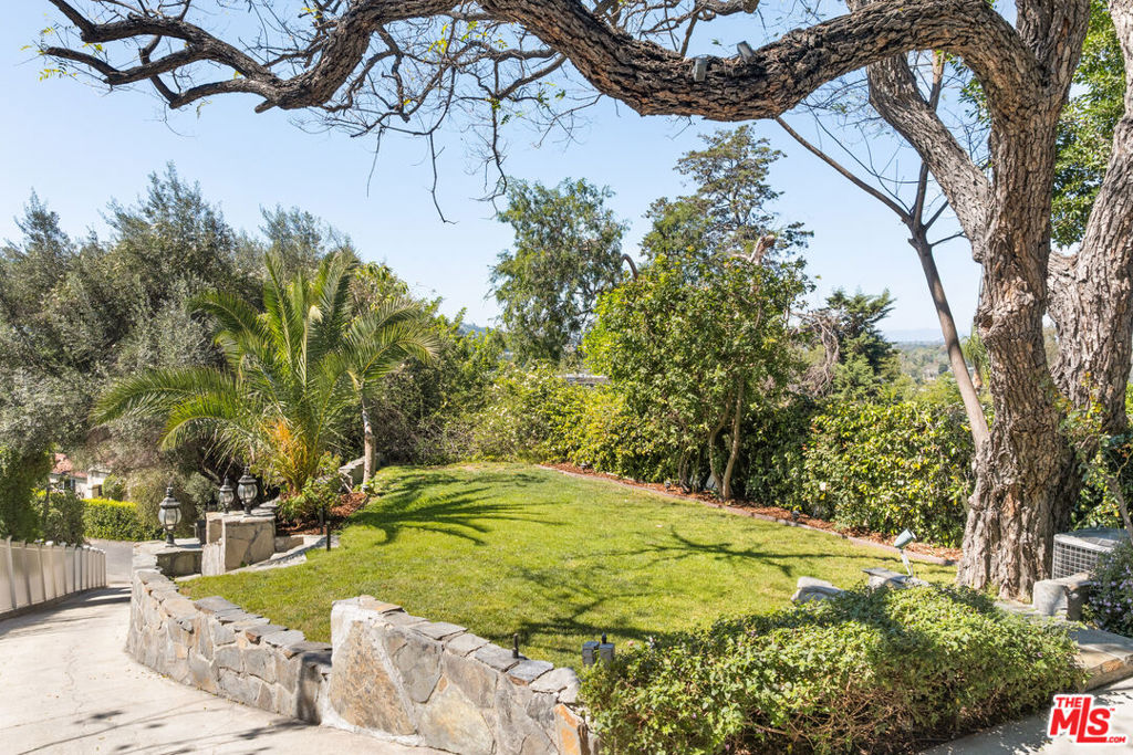 11250 Sunshine Terrace