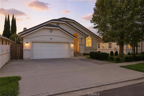 15727 Virginia Avenue Paramount CA 90723