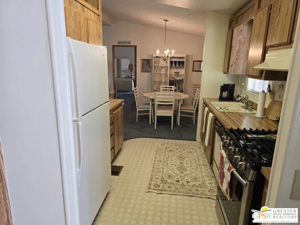 Desert Hot Springs, California 92240, United States, 3 Bedrooms Bedrooms, ,2 BathroomsBathrooms,Residential,Active,86779