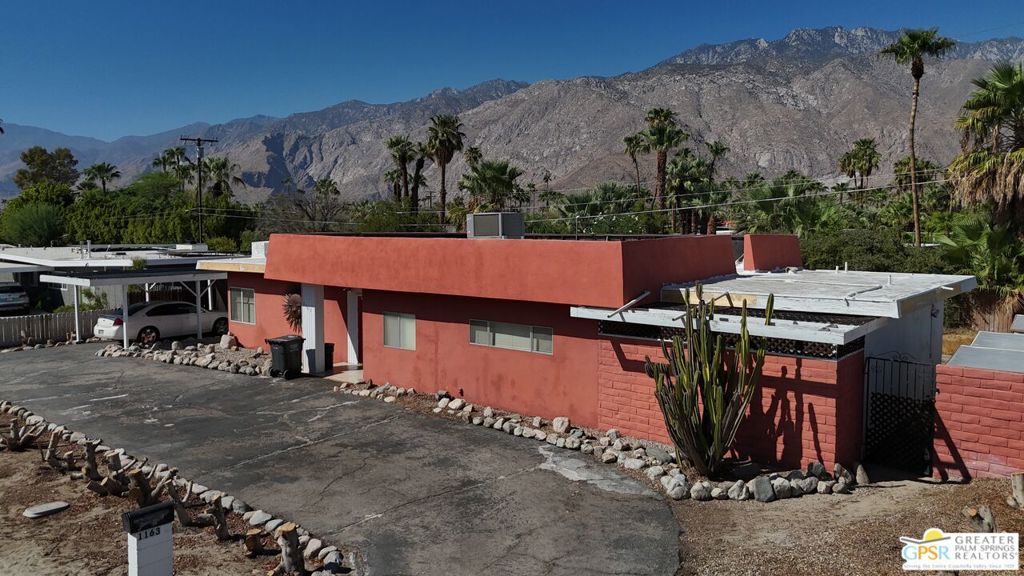 1163 N Calle Marcus