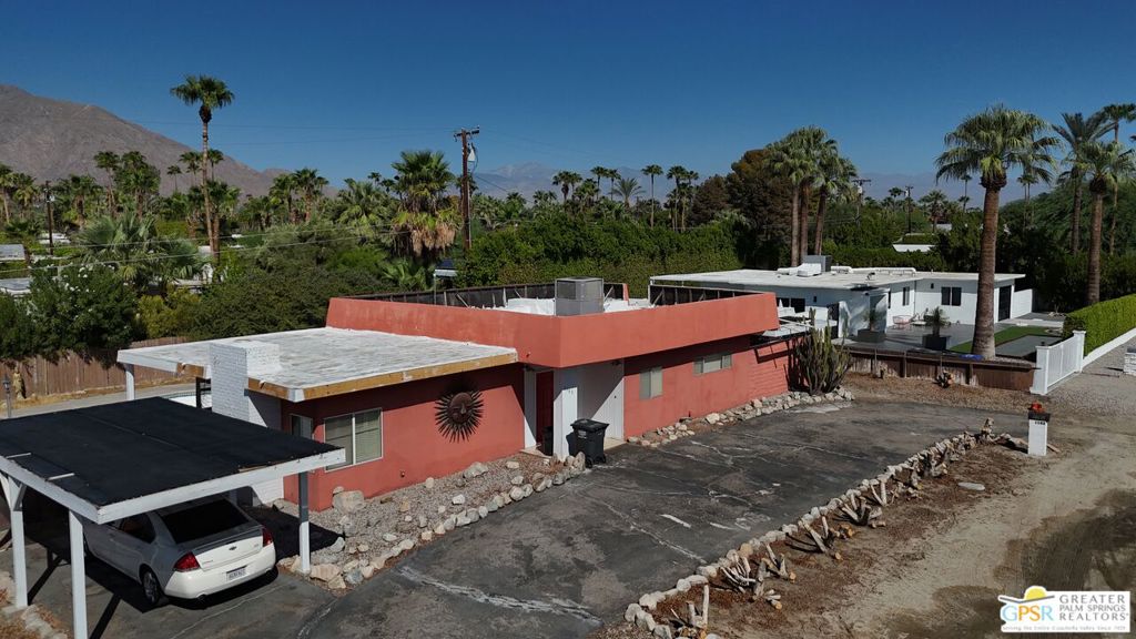 1163 N Calle Marcus