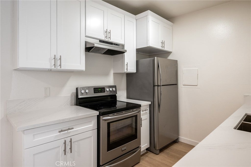 1707 Pacific Coast Highway, #413 413