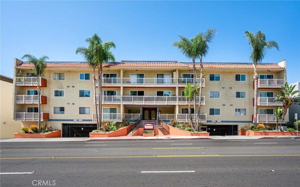 1707 Pacific Coast Highway, #413 413