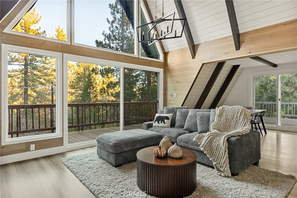 Arrowhead Woods (AWHW) - Residential