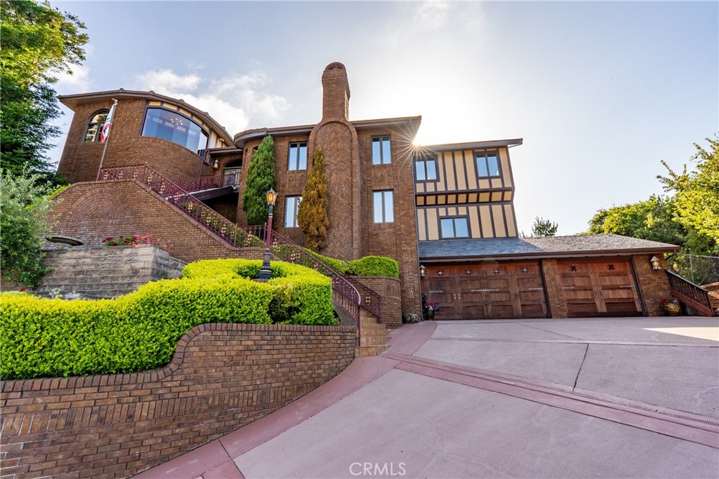 2743 Rodman Drive