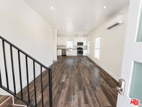 Photo of 1449 W 28th Street #1447, Los Angeles, CA 90007 (MLS # 26903589)