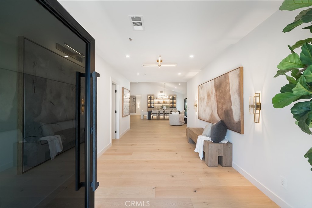 2436 Holiday