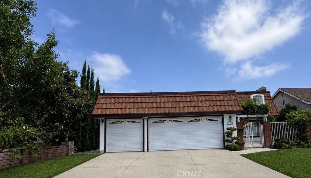 11335 Carob