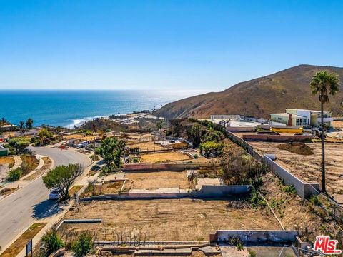 Photo of 3735 Malibu Vista Drive, Malibu, CA 90265 (MLS # 26658927)
