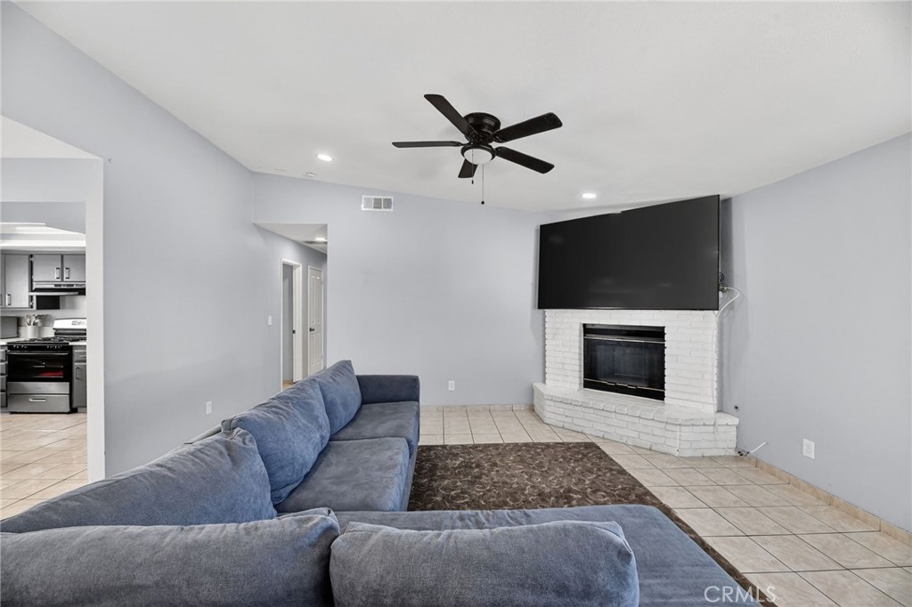 15505 Shadow Mountain Ln