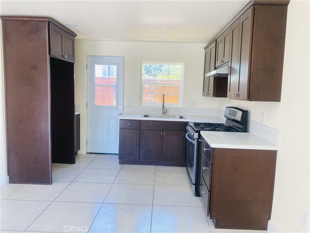2558 W Lullaby Lane STUDIO