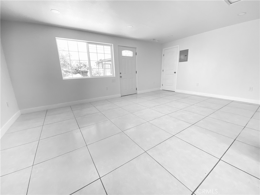 2558 W Lullaby Lane STUDIO