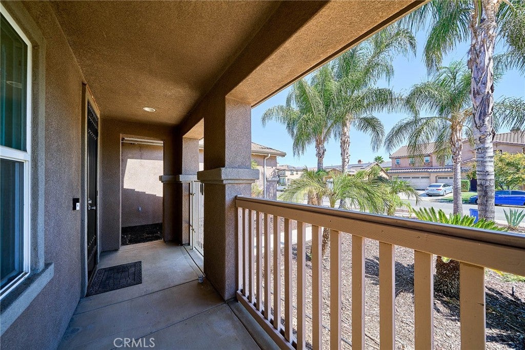 1043 Hawthorne