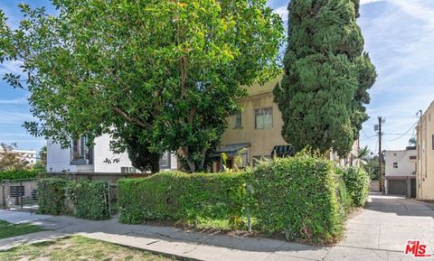 Photo of 328 N Alexandria Avenue, Los Angeles, CA 90004 (MLS # 26779659)
