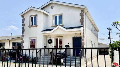 Photo of 9128 Menlo Avenue, Los Angeles, CA 90044 (MLS # 25567401)