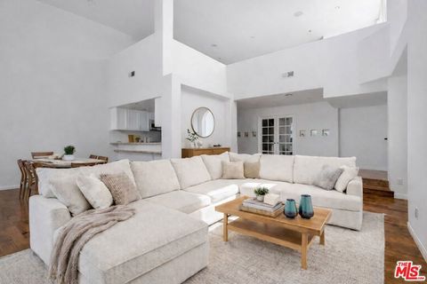 Photo of 12011 Goshen Avenue #305, Los Angeles, CA 90049 (MLS # 26660657)