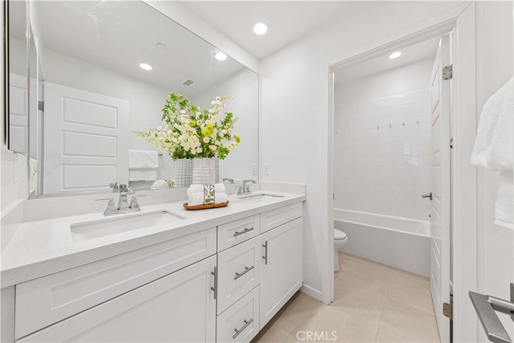 130 Modjeska, Irvine CA 92618 - Photo 36
