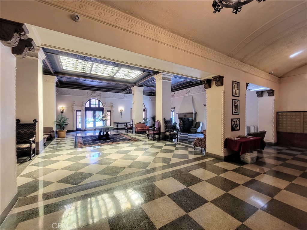 Downtown (DT) - Residential Lease