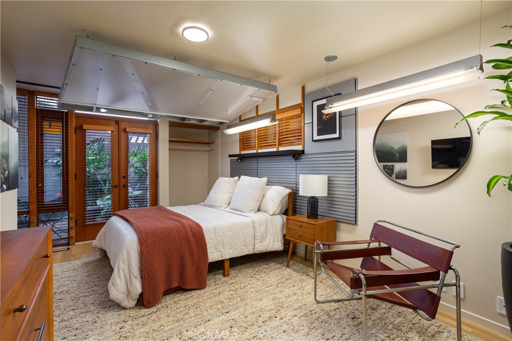 Corona del Mar South of PCH (CDMS) - Residential Lease