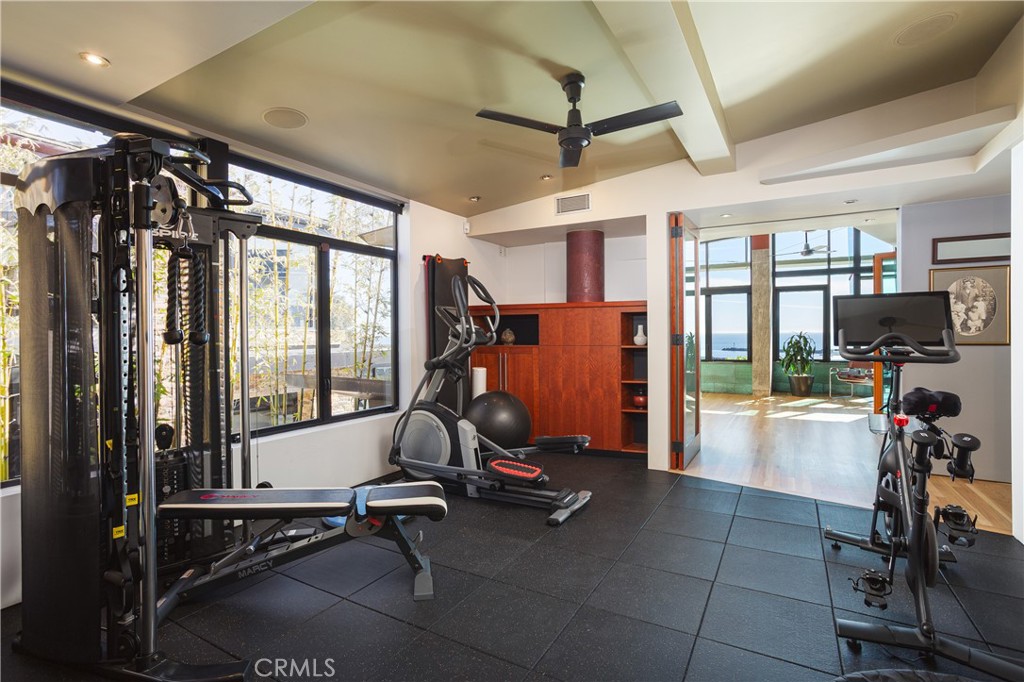 Corona del Mar South of PCH (CDMS) - Residential Lease