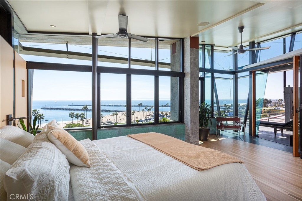 Corona del Mar South of PCH (CDMS) - Residential Lease
