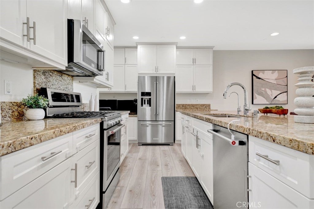 92 Capricorn, Irvine CA 92618 - Photo 9