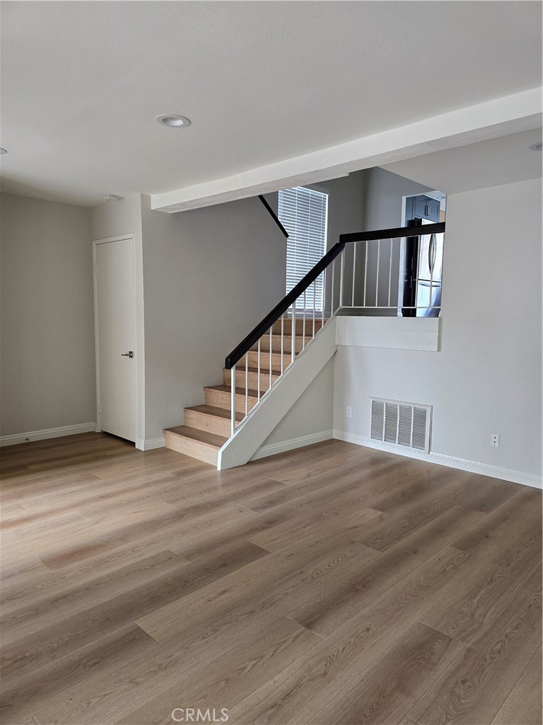 Properties 3 5800 Owensmouth Avenue 21