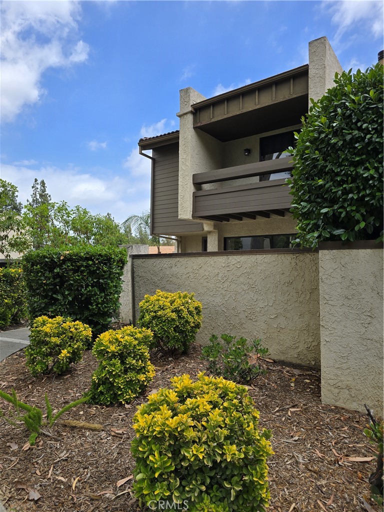 Upscale 2-Bedroom End-Unit Condo in Prime Woodland Hills -
Walk to the park • Private 2-car garage • Cathedral ceilings • All New - Available NOW
Why You’ll Love It -
Quiet, private end-unit with no neighbors above or below — townhouse-style layout with only one shared wall
Direct-access 2-car private garage with storage
Private enclosed patio off the living area plus a balcony off the primary suite for seamless indoor-outdoor living
Two modern fireplaces — one in the airy main living area, one in the primary bedroom for added ambiance
Cathedral ceilings create a spacious, open atmosphere with abundant natural light
Brand-new engineered wood flooring
Fully renovated kitchen featuring quartz countertops, modern color palette, new stainless steel appliances, and soft-close cabinetry
Beautiful tile flooring in both bathrooms with updated vanities and contemporary finishes
Freshly painted & impeccably clean! — detailed and move-in ready
Living Area- Bright and open with cathedral ceilings, modern fireplace, and patio access
Kitchen -Updated with modern cabinetry colors, Corian counters, new appliances, and breakfast bar
Primary Suite -Spacious bedroom with balcony, walk-in closet, ensuite bath, and modern fireplace
Second Bedroom -Great for guests or a home office with nearby full bath
Bathrooms Beautiful tile flooring, updated vanities, modern lighting and hardware
Laundry - Full-size washer & dryer
Garage- Side-by-side parking, direct entry
Community & Location Perks
Quiet, well-maintained residential setting (no gated entry, easy access)
Short walk to a beautiful local park with open green space, walking paths, and playgrounds
Minutes to The Village at Topanga, Westfield Mall, Whole Foods, and Ventura Blvd
Easy access to the 101 Freeway, local gyms, hiking trails, and weekend farmer’s markets
Lease Snapshot
Rent: $4,200/month
Deposit: Required
Lease Term: 12 months
Availability: Now – Move-In Ready
Utilities: Tenant pays all
Pets: Sorry, no pets allowed
Application: Credit/background check and proof of income required
Rare end-unit with volume ceilings, private garage, and modern updates throughout — come see why this one stands out.
Call or message now to schedule a private showing this weekend!